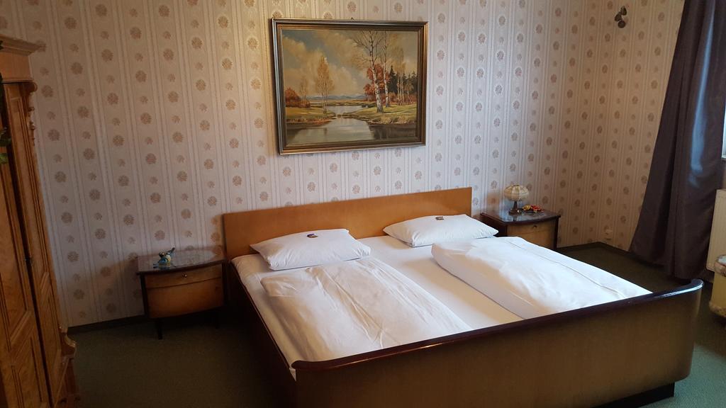 Hotel Rosenhof Isenbüttel Zimmer foto