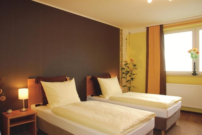 Hotel Rosenhof Isenbüttel Zimmer foto